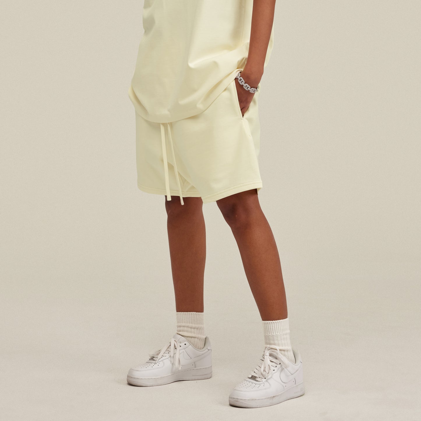 603987-YDE