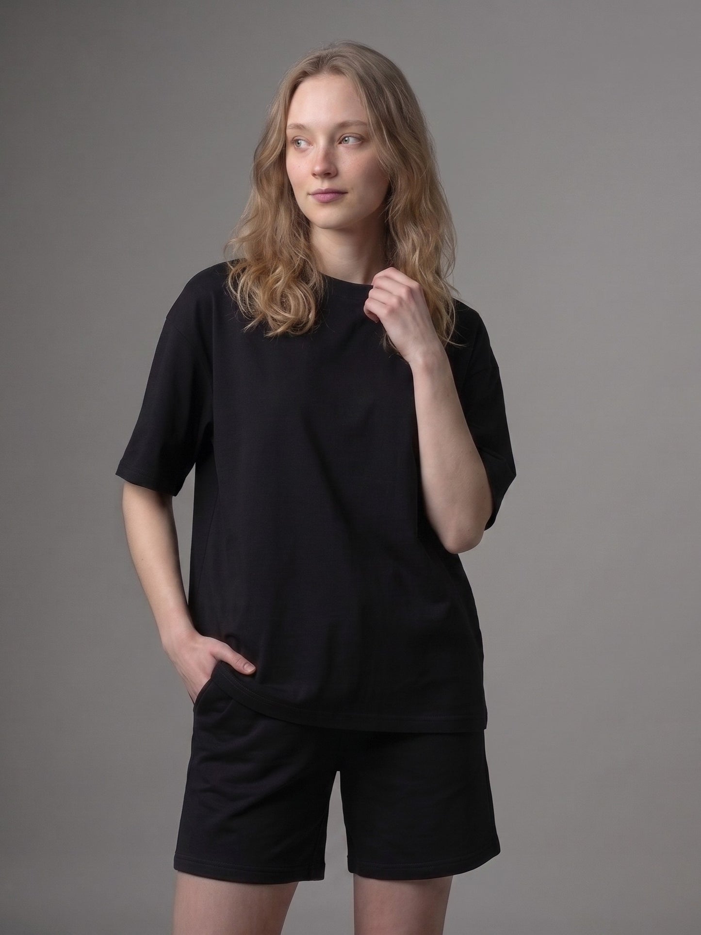 SIGNATURE BOXY T-SHIRT